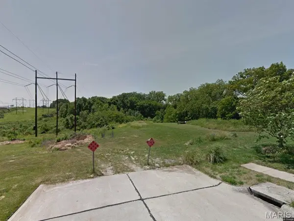 11143 Yuma Place, St Louis, MO 63123