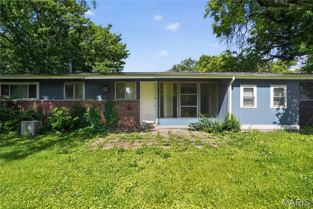 10744 Hallstead Drive, Saint Louis, MO 63136 - #1