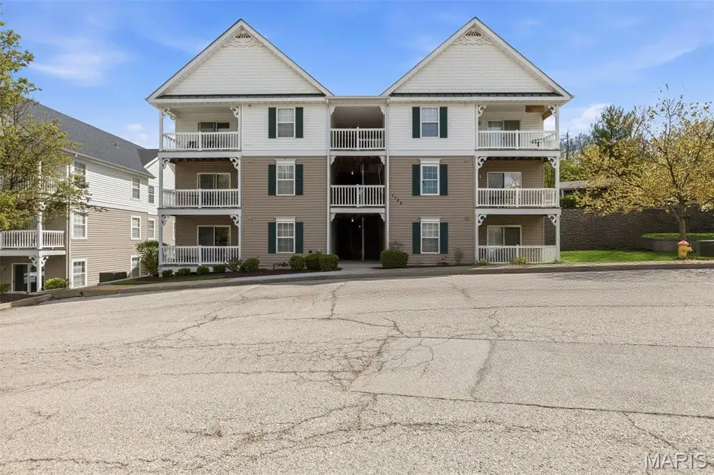 1125 Arbor Creek Drive #2B, Saint Louis, MO 63122 - #1
