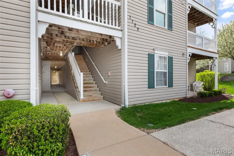 1125 Arbor Creek Drive #2B, Saint Louis, MO 63122 - #3