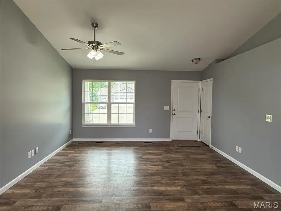 128 Linder Lane, Winfield, MO 63389 - #2