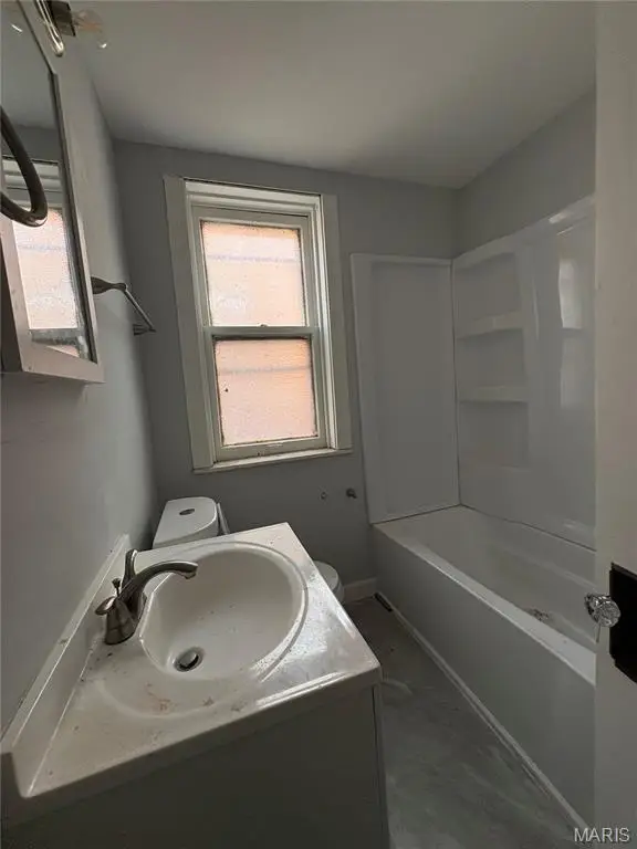 5027 S Broadway, Saint Louis, MO 63111 - #2
