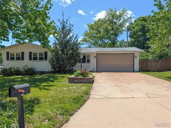 9700 Antigo Drive, Green Park, MO 63123