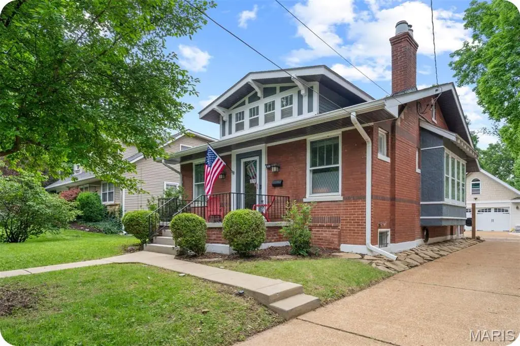 879 Greeley Avenue, Saint Louis, MO 63119 - #1