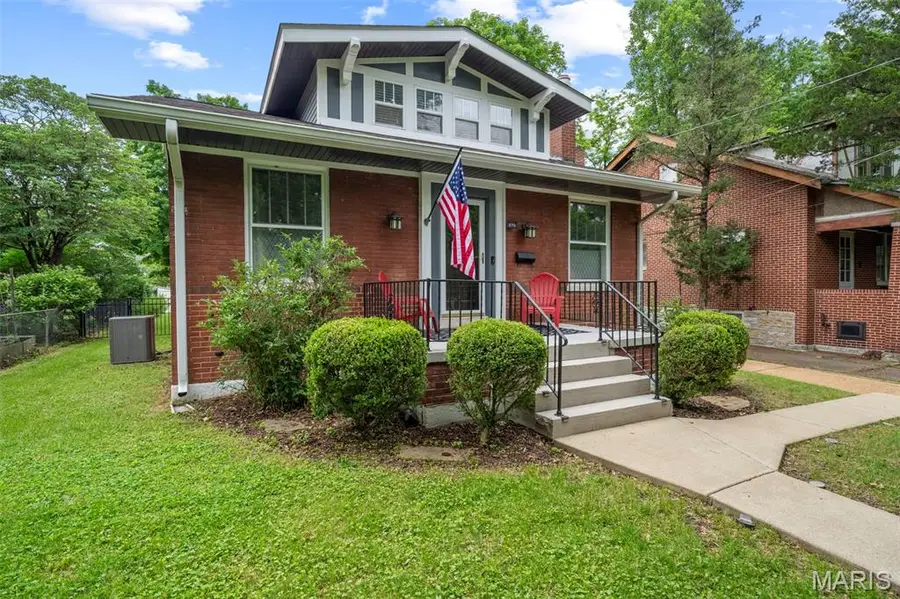 879 Greeley Avenue, Saint Louis, MO 63119 - #3