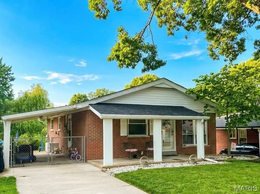 8537 Vasel Avenue, Saint Louis, MO 63123 - #1