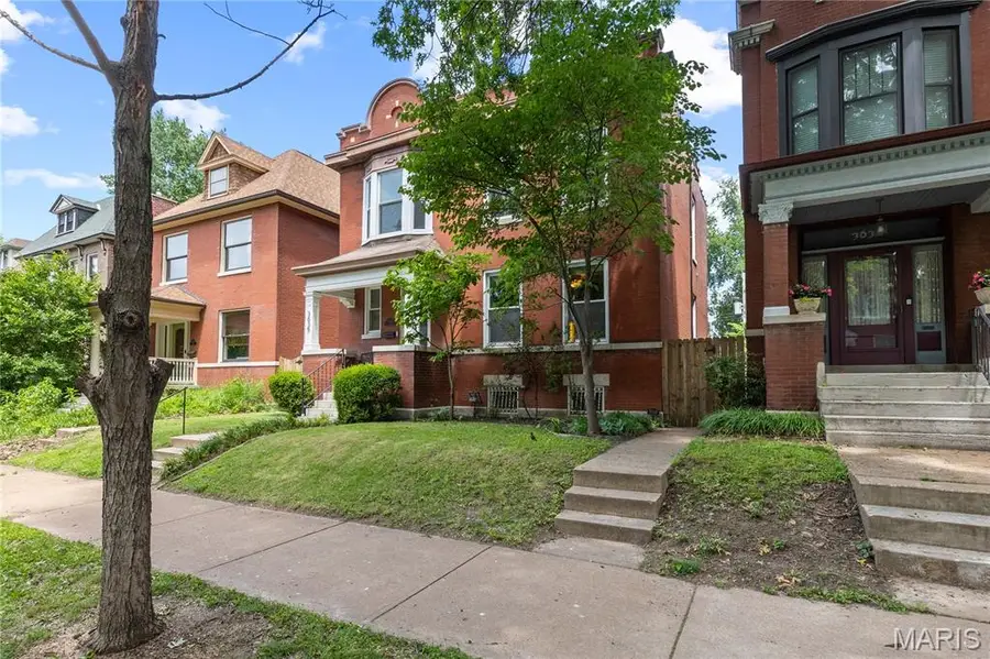 3635 Juniata Street, Saint Louis, MO 63116 - #2