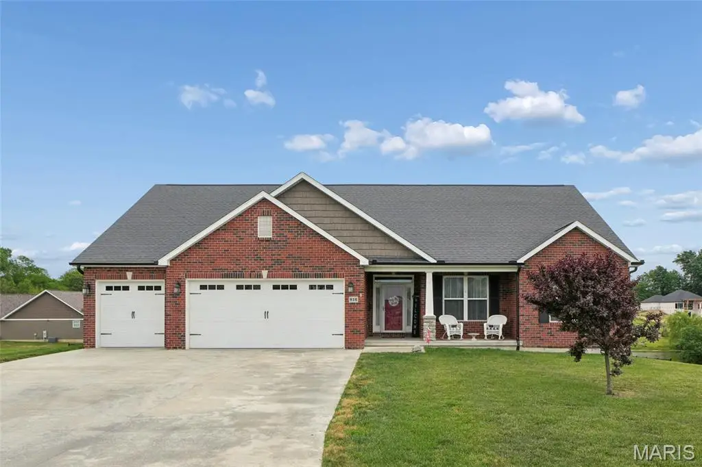 816 Lakeview Crossing, Cape Girardeau, MO 63701 - #1