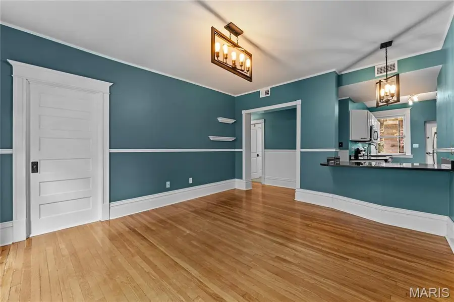 6101 Washington Boulevard #202, Saint Louis, MO 63112 - #3