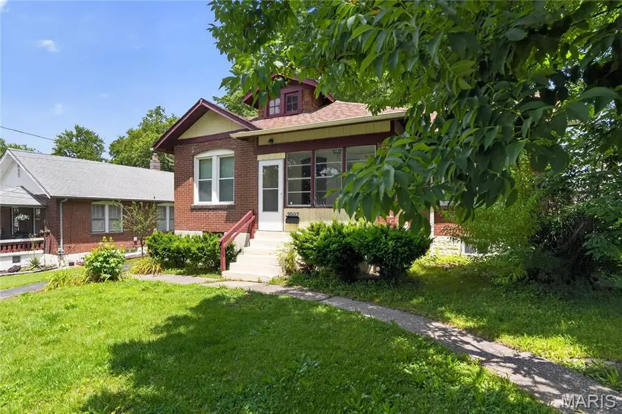 9007 Forest Avenue, Saint Louis, MO 63114 - #2