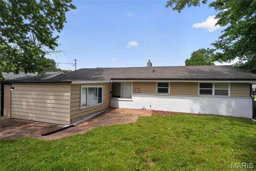 9840 Omega Drive, Saint Louis, MO 63136 - #2