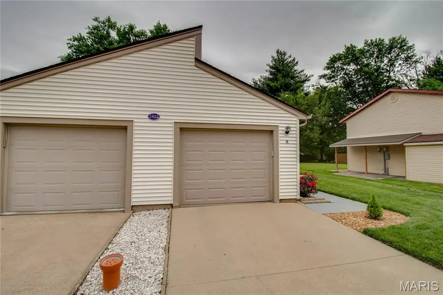 1822 Muny Vista Court #A, Alton, IL 62002 - #3