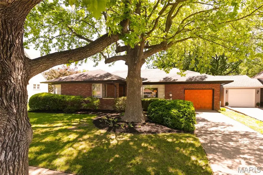 208 S Laurel Street, Du Quoin No 8, IL 62832 - #2