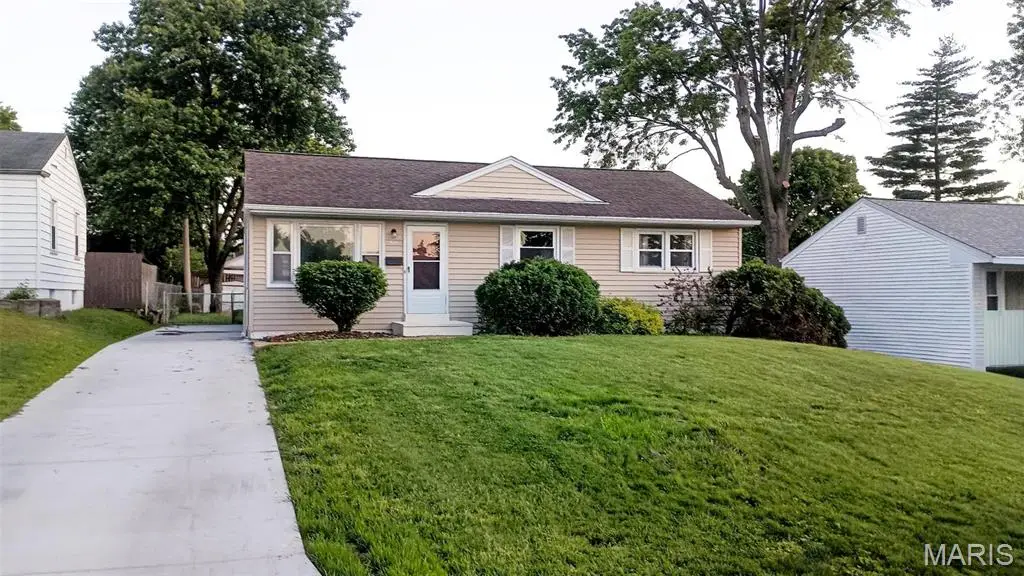 9108 Fayette Avenue, Saint Louis, MO 63123 - #1