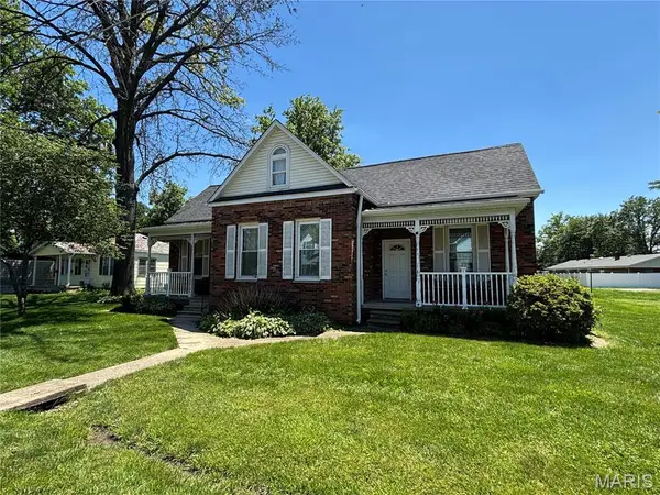 842 N 6th Street, Breese, IL 62230