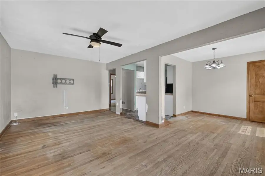 3209 Lynros Drive, Saint Ann, MO 63074 - #2