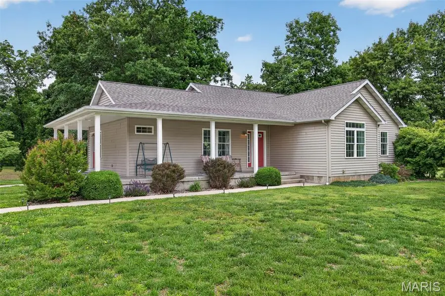 588 Deerfield Road, Walnut Hill, IL 62893 - #2