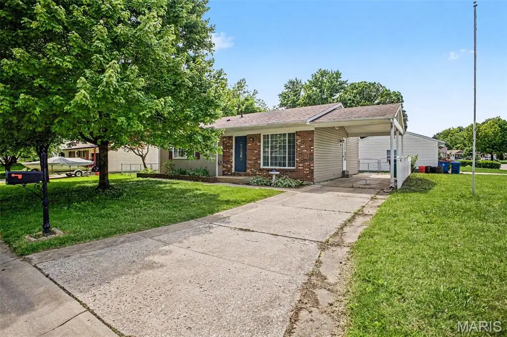 2737 Essex Street, Saint Charles, MO 63301 - #1