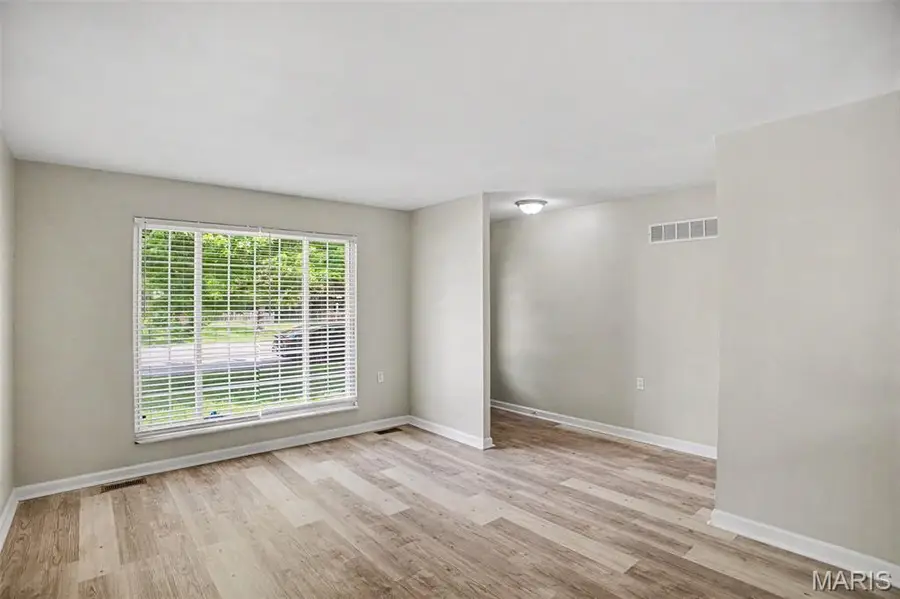 2737 Essex Street, Saint Charles, MO 63301 - #2