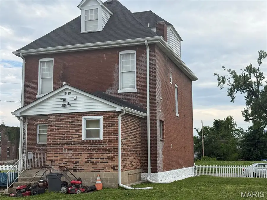 4429 Greer Avenue, Saint Louis, MO 63115 - #2