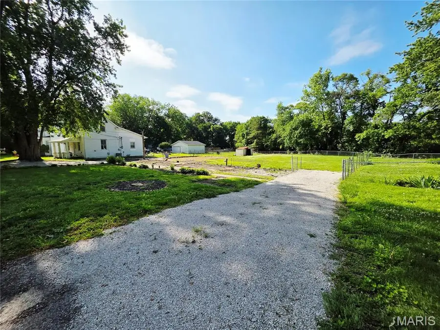 504 S 29th Street, Belleville, IL 62226 - #3