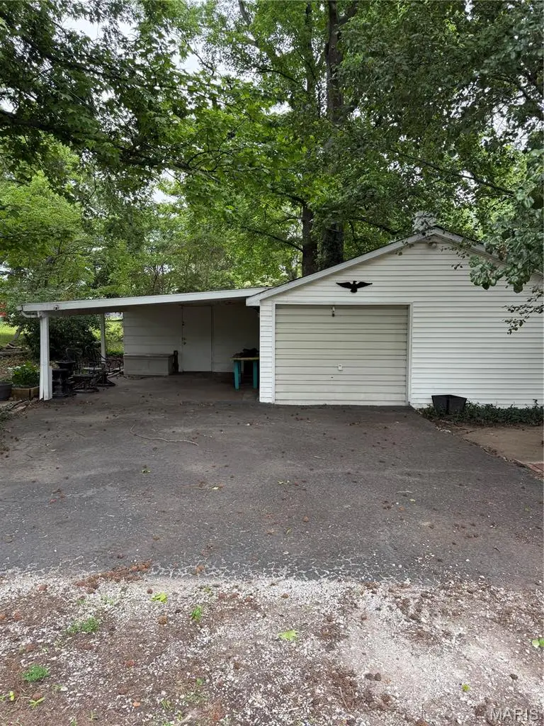 615 Vine Street, Du Quoin No 1, IL 62832 - #3
