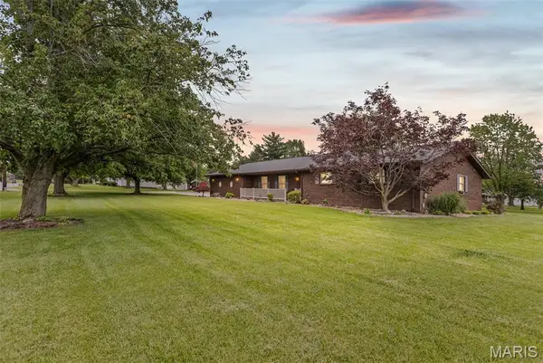 800 Hollow Avenue, Jerseyville, IL 62052