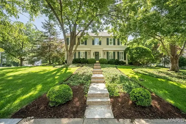 816 Twin Pine Drive, Kirkwood, MO 63122