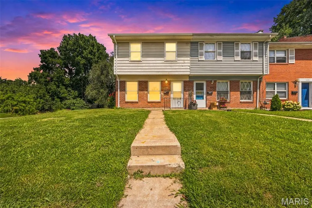 1001 Pine Street, Saint Charles, MO 63301 - #1