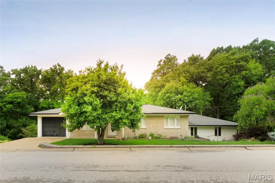 50 W Oak Hill Drive, Ballwin, MO 63021 - #2