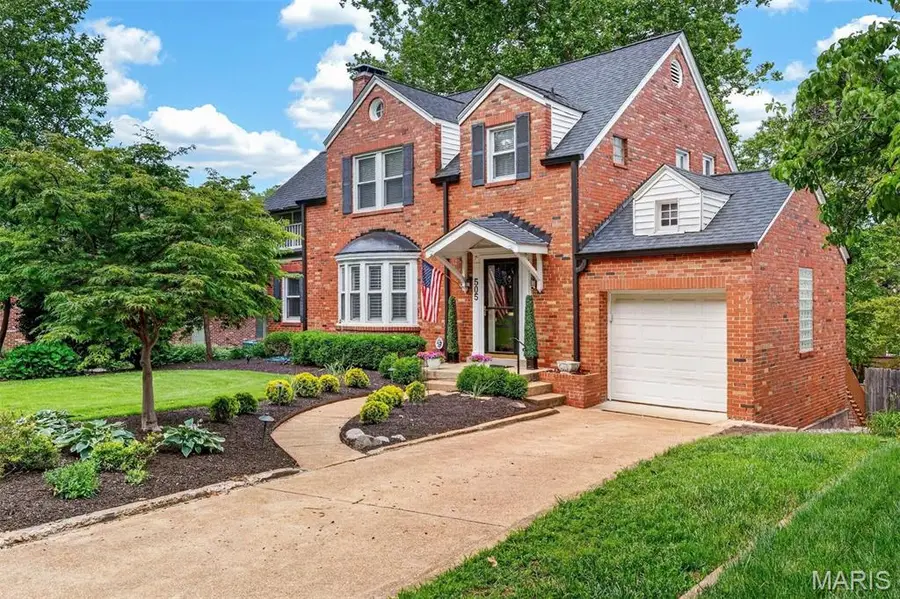 505 N Bemiston Avenue, University City, MO 63130 - #3