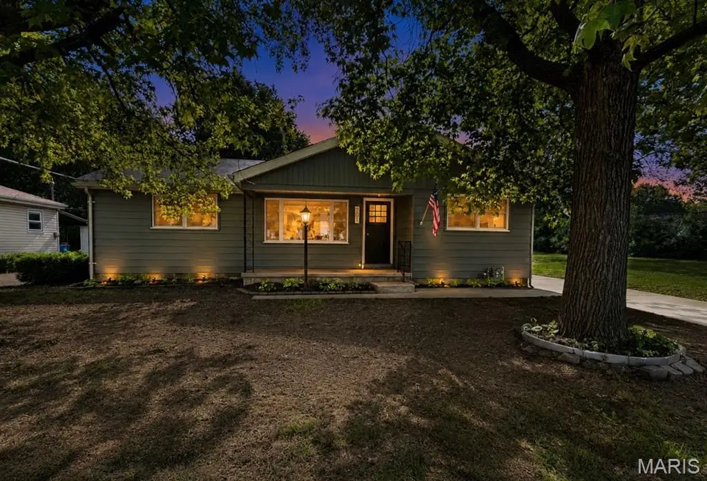 701 Poplar Street, Highland, IL 62249 - #1