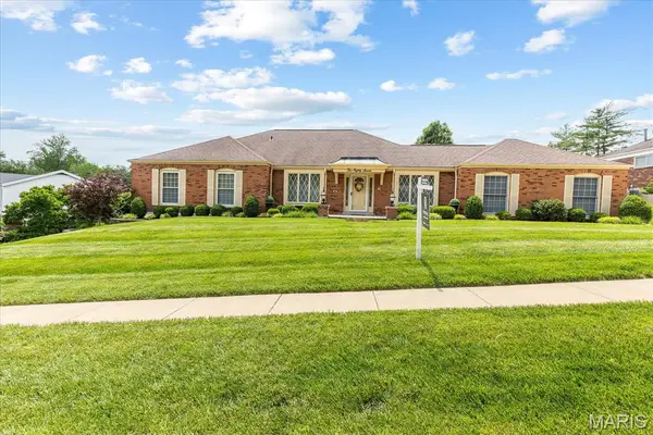 287 Glen Valley Drive, Chesterfield, MO 63017
