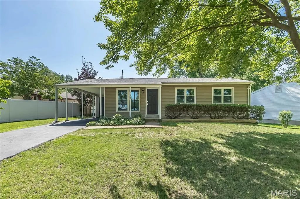 11848 Foxwood Drive, Maryland Heights, MO 63043 - #1