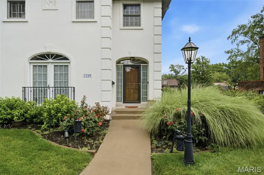 7249 Maryland Avenue, University City, MO 63130 - #2