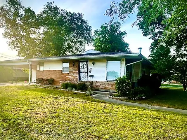 611 Maple Street, Sikeston, MO 63801 - #2