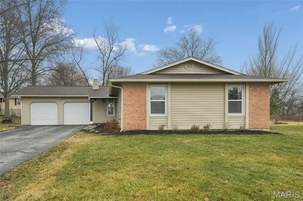 14 Dogwood Court, St Peters, MO 63376