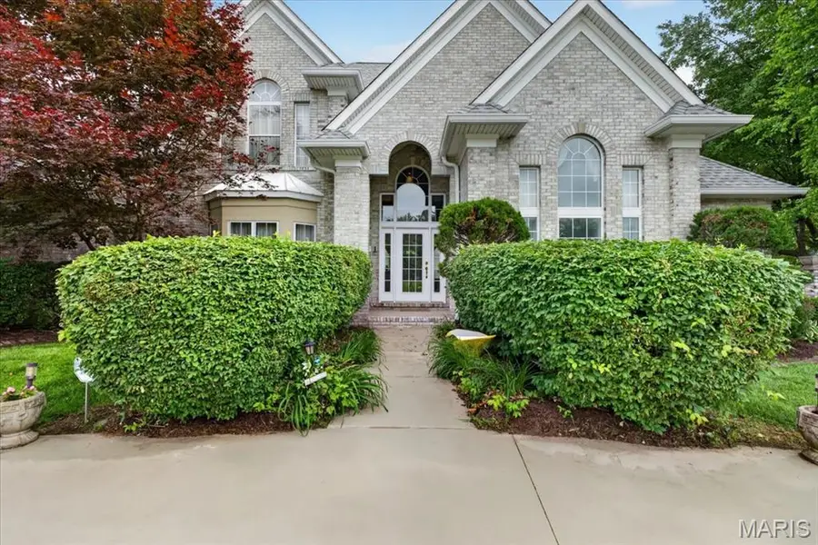 137 Longmeade Drive, Ofallon, IL 62269 - #2