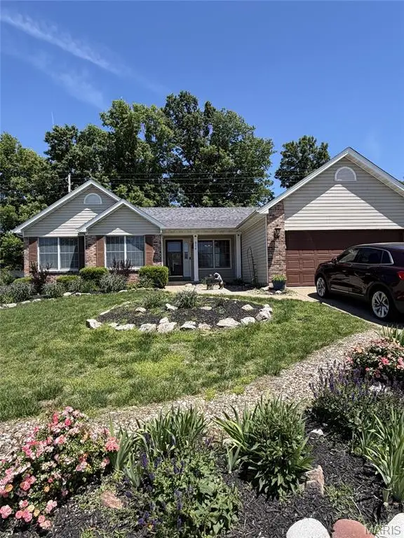 814 Emerald Place Drive, Saint Charles, MO 63304 - #1