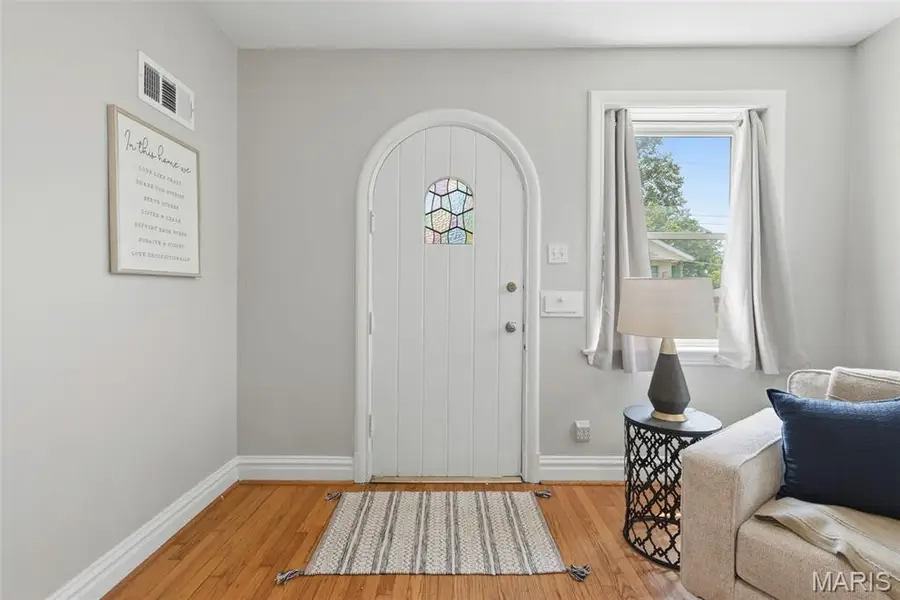 2637 Melvin Avenue, Brentwood, MO 63144 - #2