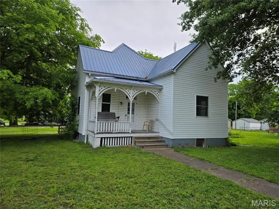 501 E Locust Street, Coulterville, IL 62237 - #2