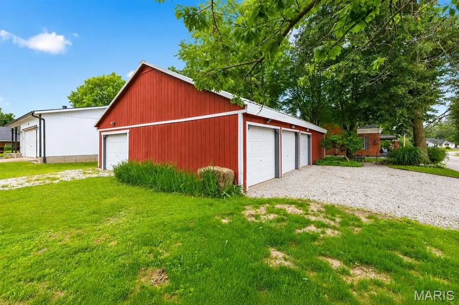 404 E Centerville Road, Columbia, IL 62236 - #2