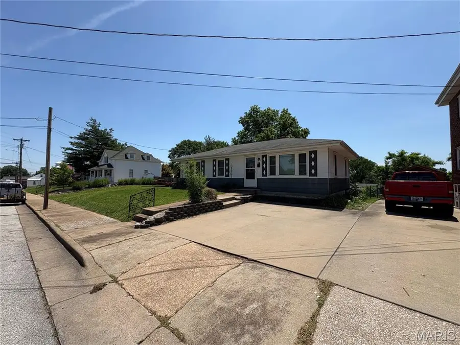 736 W 5th Street, Washington, MO 63090 - #2