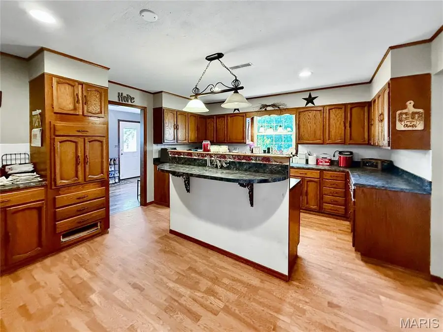 402 W Main Street, Shelbyville, MO 63469 - #3