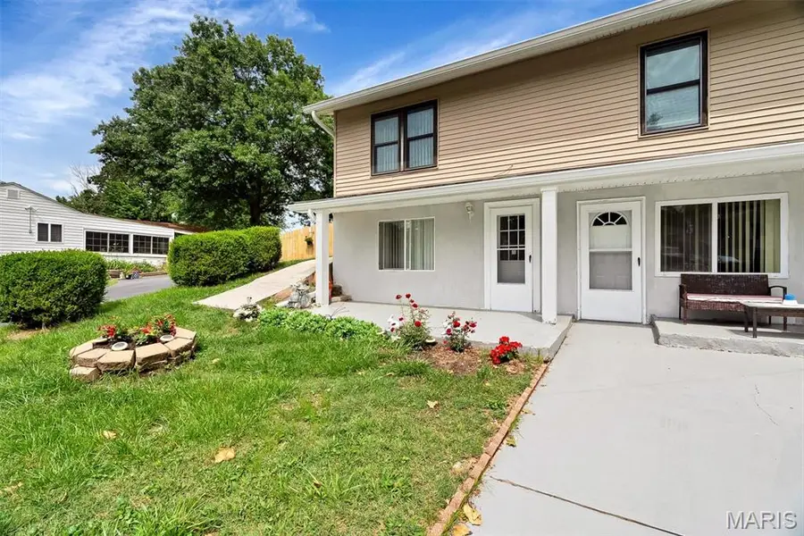 9986 Lark Avenue, Saint Louis, MO 63125 - #3