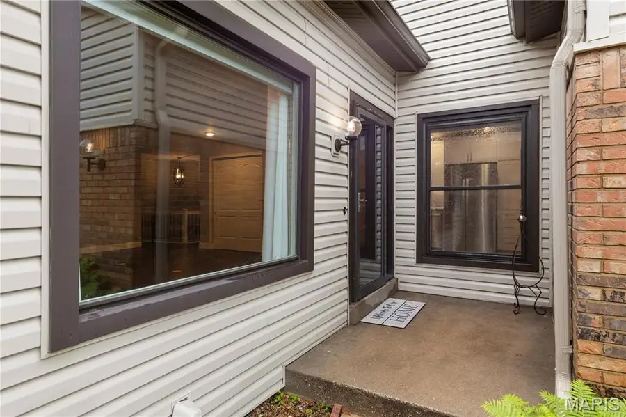 1706 Heather Dale Drive, Saint Louis, MO 63146 - #3