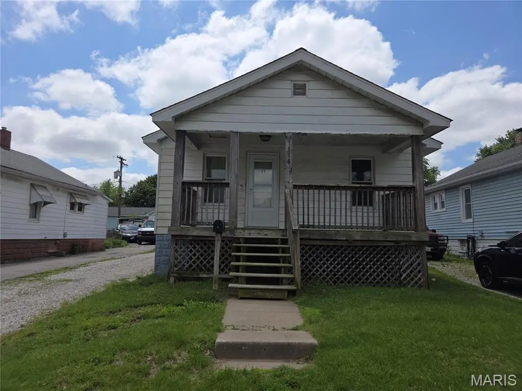 316 Picker Avenue, Wood River, IL 62095 - #1