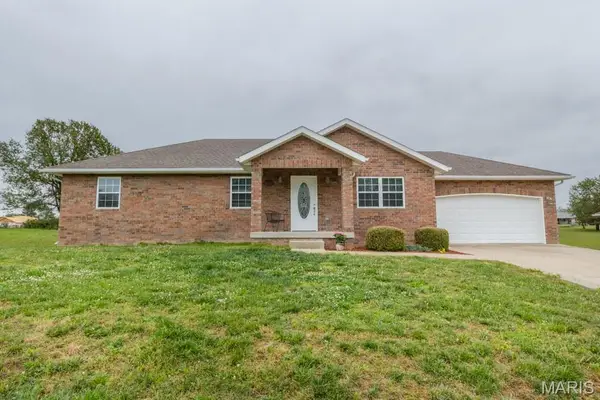 19406 Justice Road, Lebanon, MO 65536