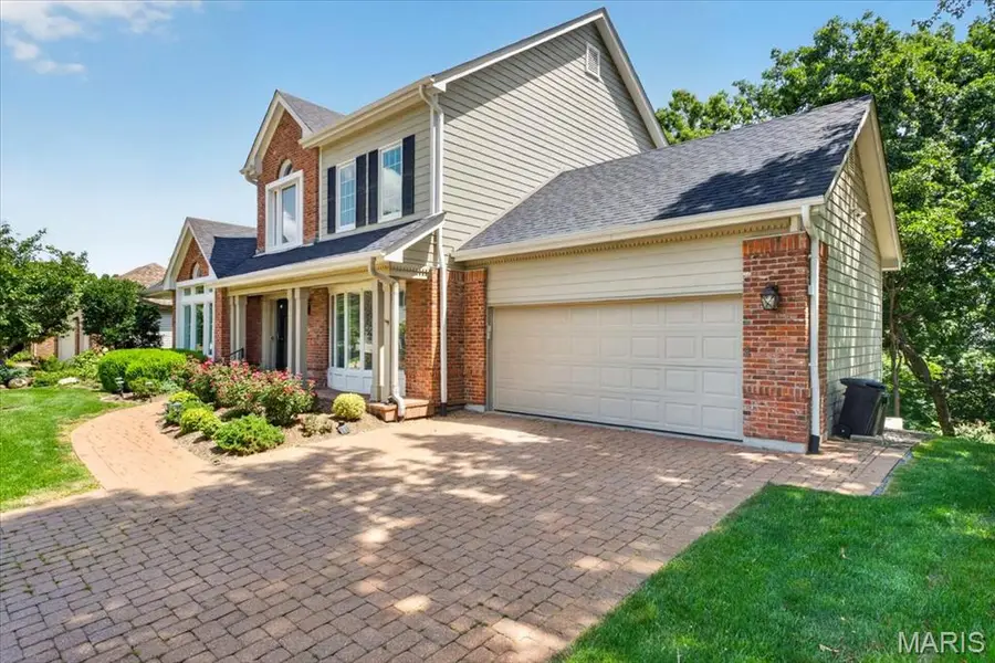 16557 Baxter Forest Ridge Drive, Chesterfield, MO 63005 - #2