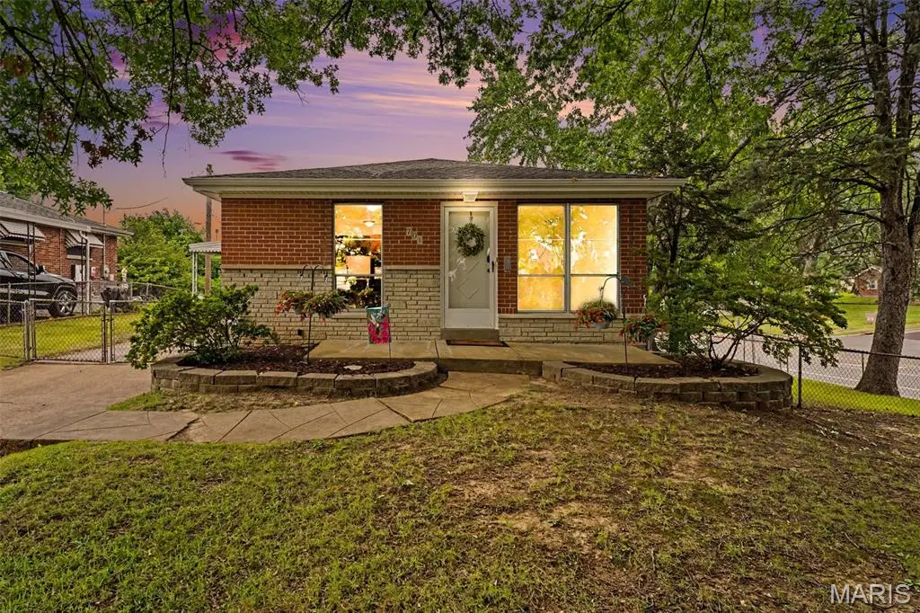 701 Avenue H, Saint Louis, MO 63125 - #1